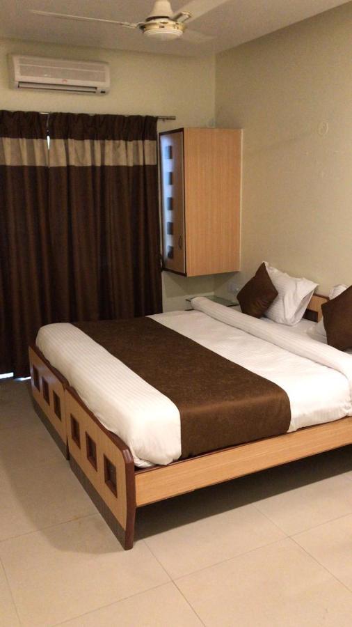 Aquarius Resort Gorhe Khurd Buitenkant foto