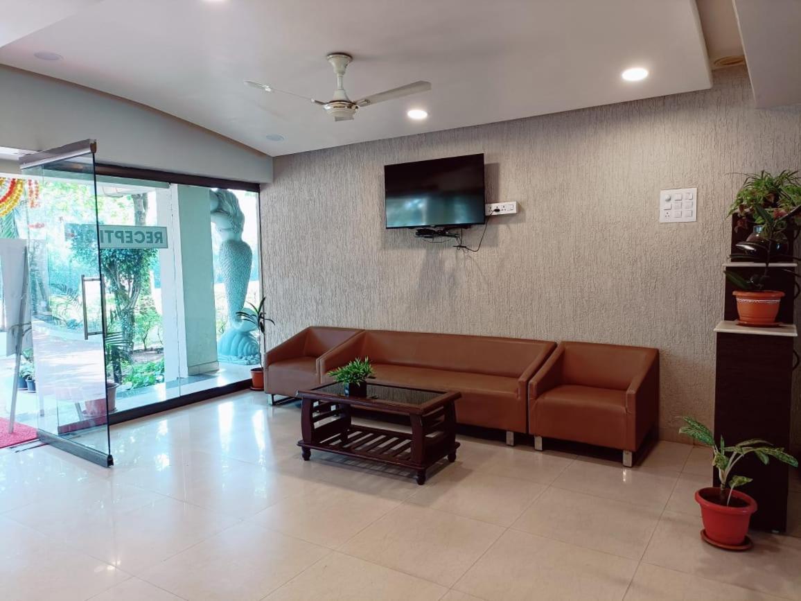 Aquarius Resort Gorhe Khurd Buitenkant foto